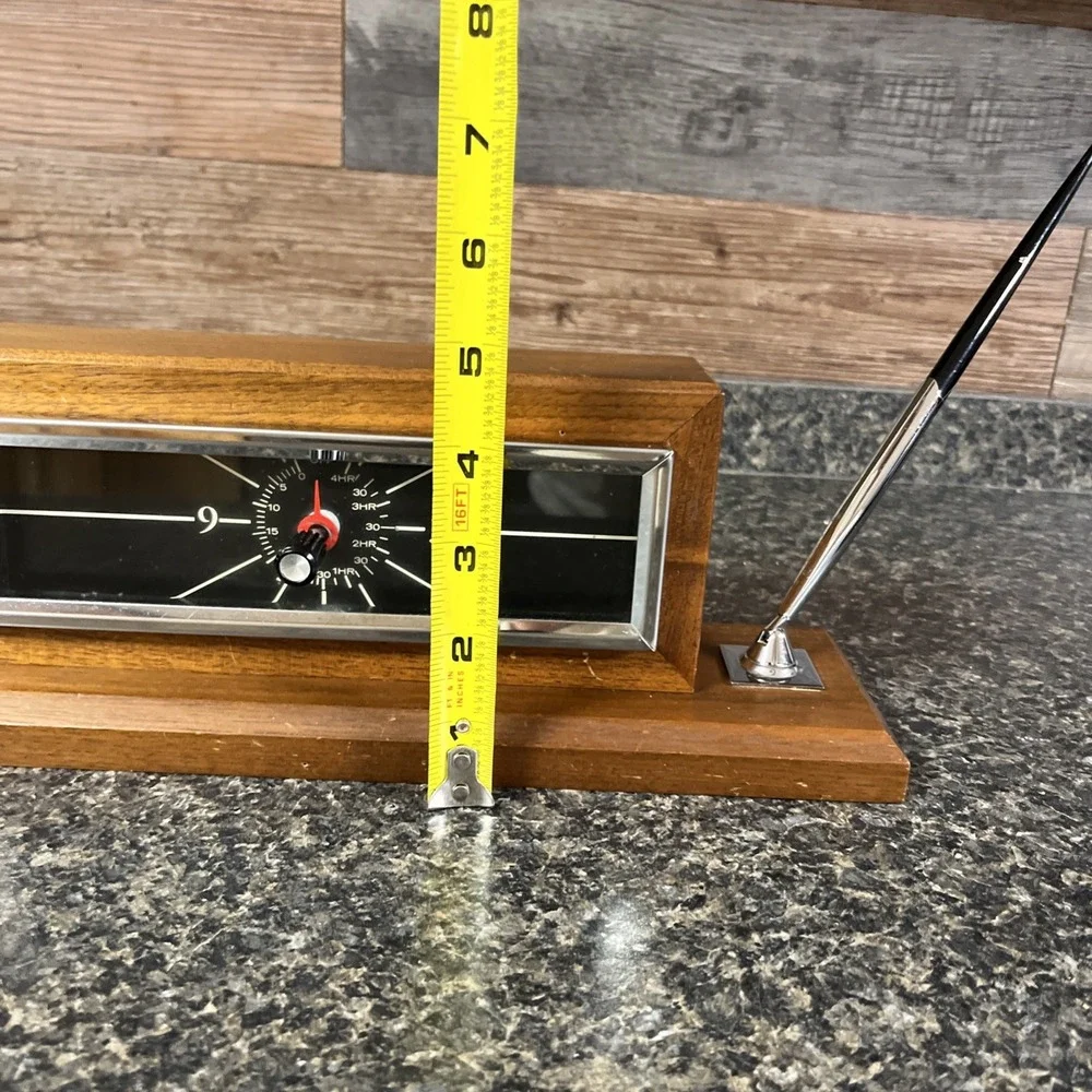 Vintage MCM Desk Clock With 2 Sheaffer Ballpoint Pens Electric Tested Works